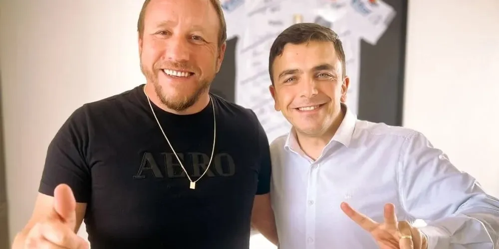 Laercio Cipriano e Aliel Machado destacaram as novas moradias para Rebouças