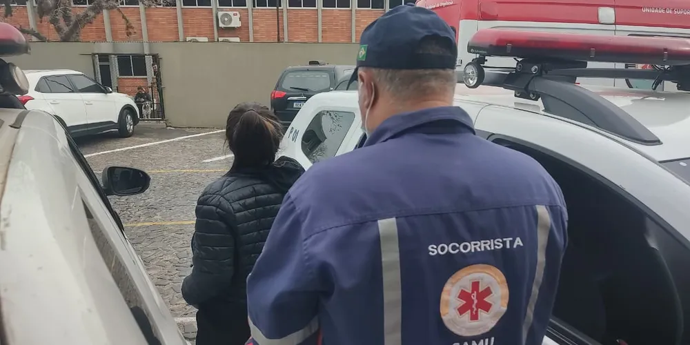 Gestante suspeita de furto passou mal durante abordagem da Guarda Civil Municipal, em Ponta Grossa.