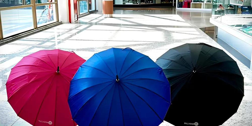 Guarda-chuva faz parte da promoção 'Compre e Ganhe' do shopping