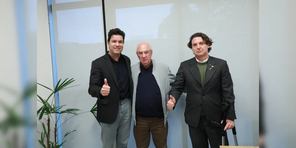 Guto Silva, Reinaldo Cardoso e Anibelli Neto estiveram em reunião