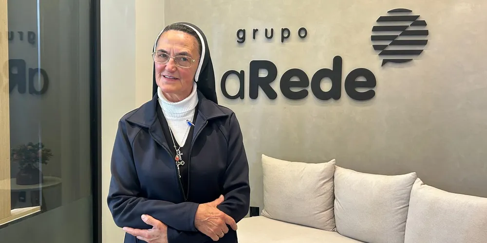 Edites Bet, há 45 anos a frente do Colégio Sagrada Família de Ponta Grossa, destacou como a instituição busca unir o método pedagógico consolidado com as demandas da sociedade atual