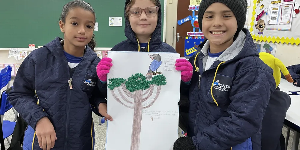 Como atividade, os alunos representaram os símbolos estudados através de ilustrações