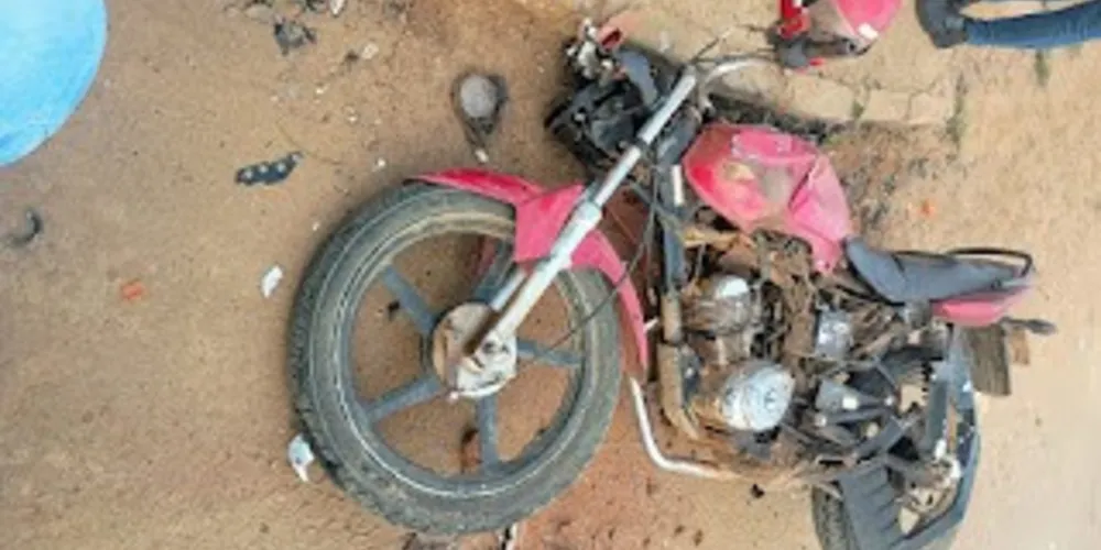 O motociclista tinha 25 anos