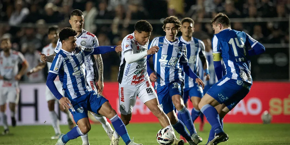 Operário dominou a partida, mas não conseguiu converter