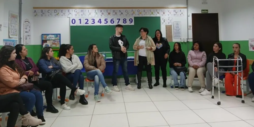 O evento reuniu profissionais da rede municipal de ensino