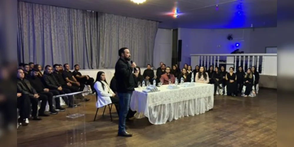O prefeito Henrique Carneiro (PL) participou da cerimônia
