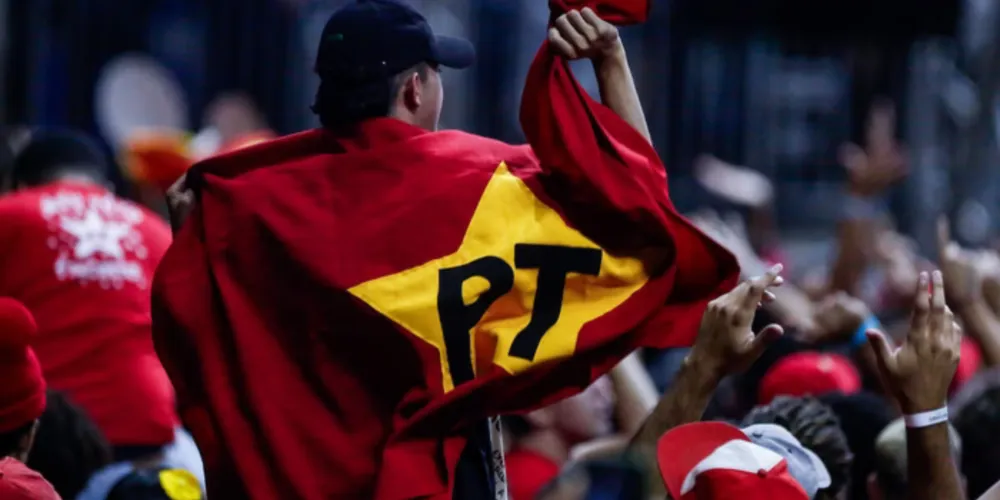 O PT protocolou um projeto de lei que propõe acabar com a escala de trabalho 6×1