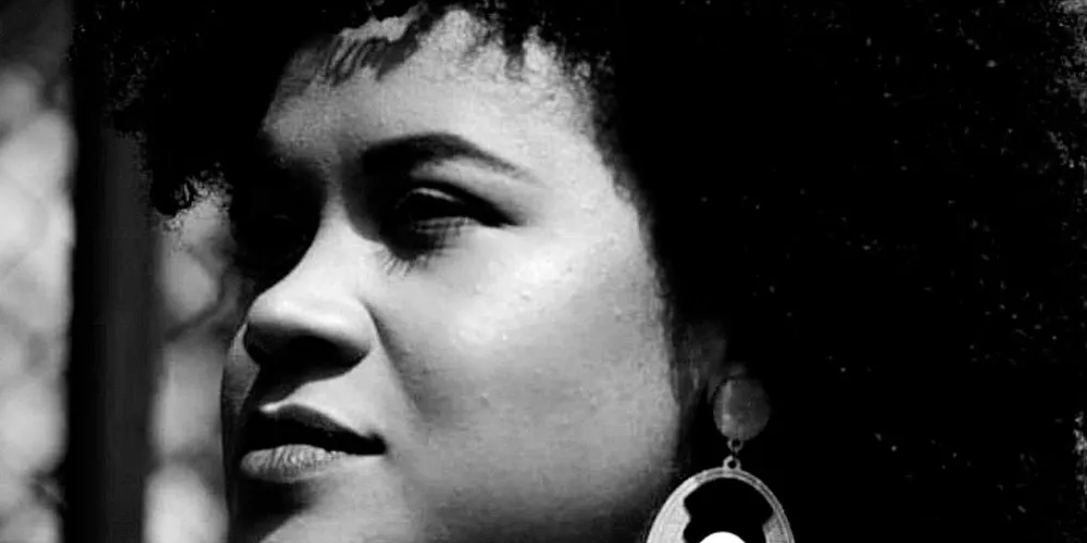 Loraine tinha 36 anos e faleceu hoje (4) em Ponta Grossa