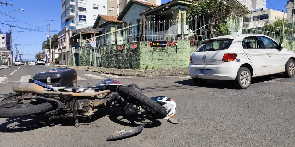 Um homem ficou ferido no acidente