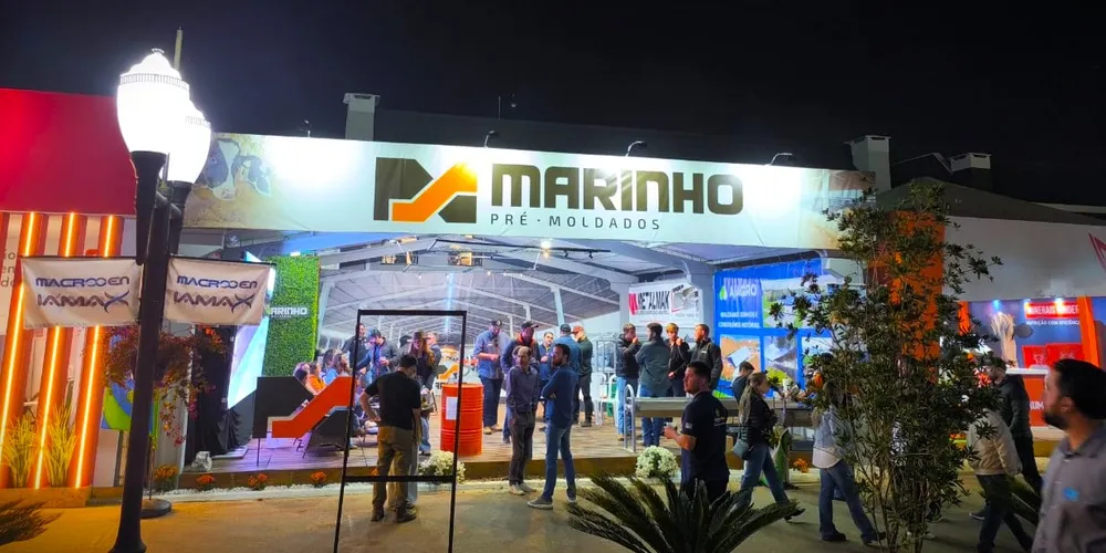 Estande da Marinho Pré-Moldados no Agroleite