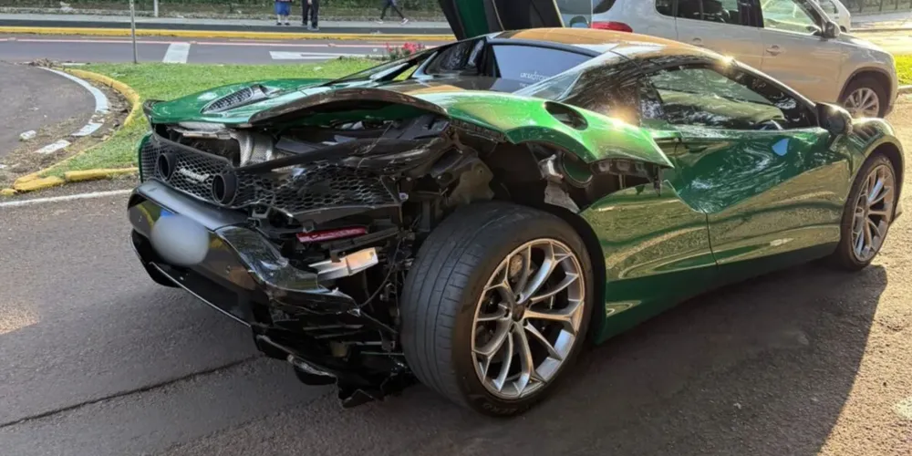 McLaren 720S é avaliada em R$ 2,5 milhões.