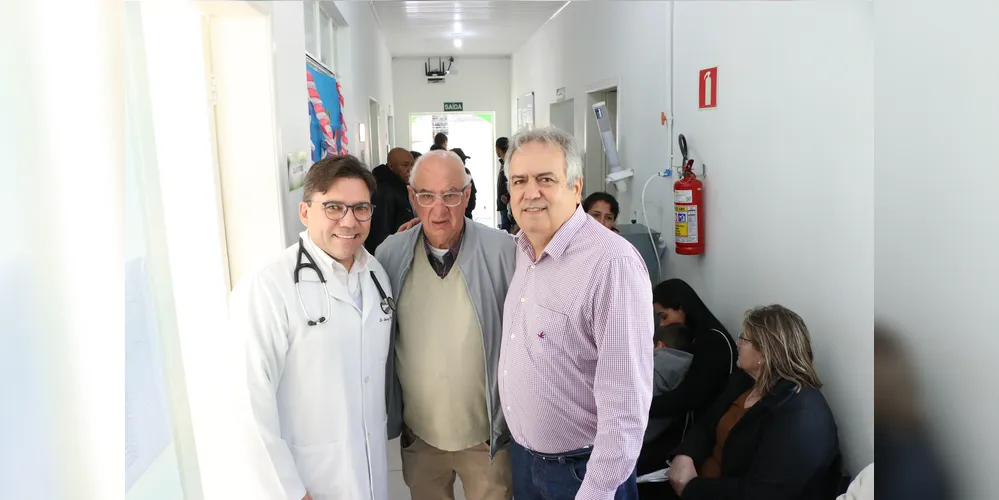 O prefeito Reinaldo Cardoso e o secretário de Saúde Matilvani Moreira estiveram presentes no mutirão de gastroenterologia