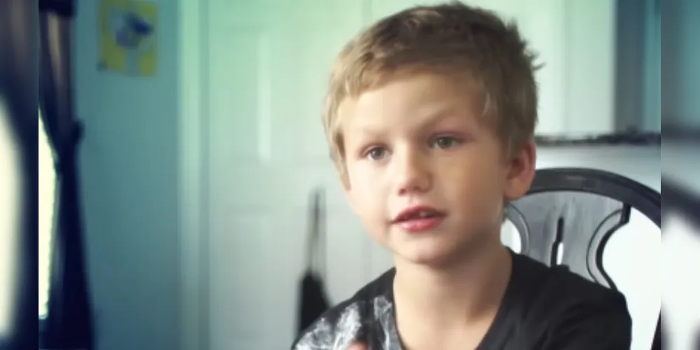 Cade tinha 7 anos na época
