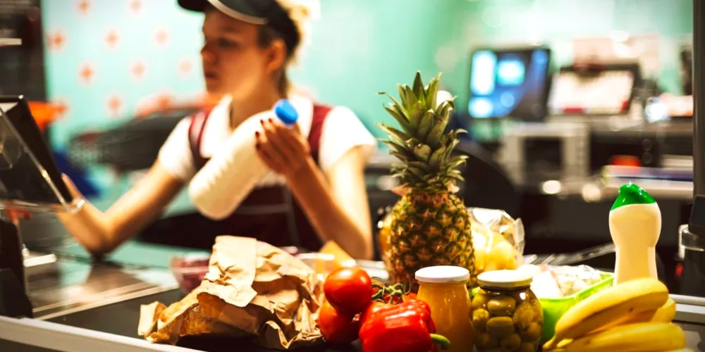 Operador de Caixa é uma das vagas ofertadas