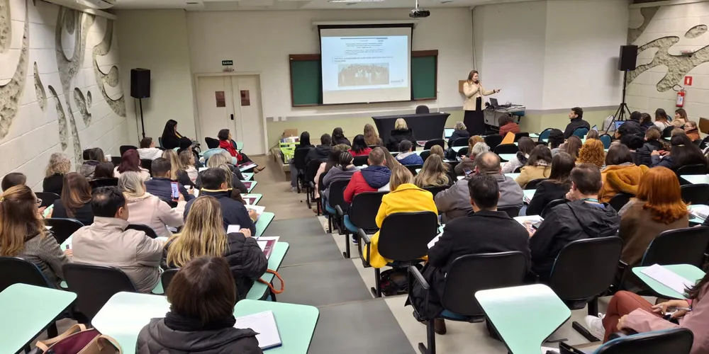 A formação dos tutores regionais é um dos pilares da implementação do PlanificaSUS