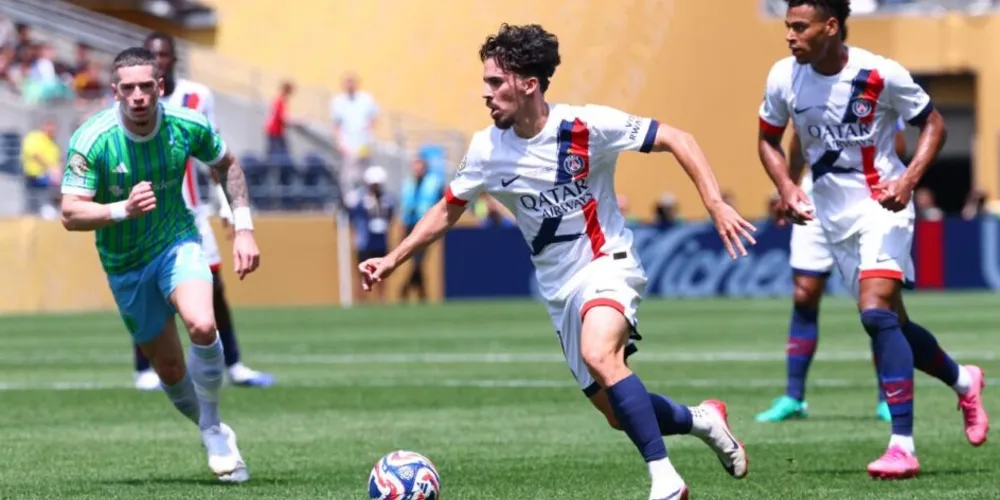 O duelo acontece a partir das 13 horas