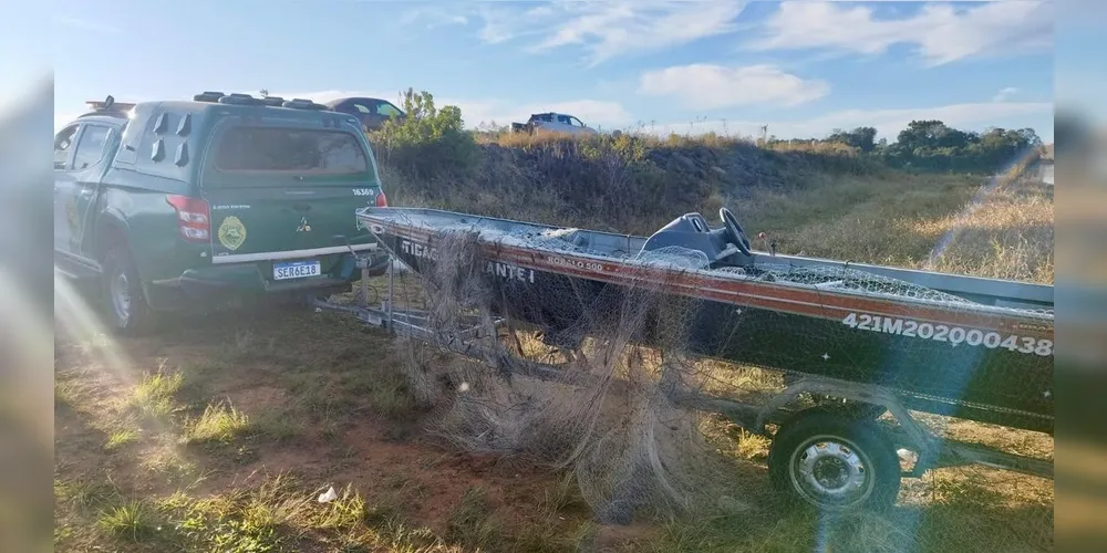Polícia Ambiental realiza a apreensão de redes de pesca predatória