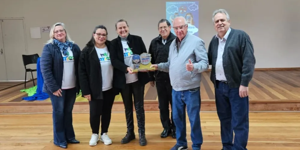 Prêmio foi entregue com a presença do prefeito Reinaldo Cardoso