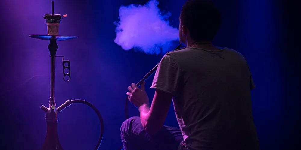 O senador Eduardo Girão alerta para os riscos à saúde associados ao narguilé