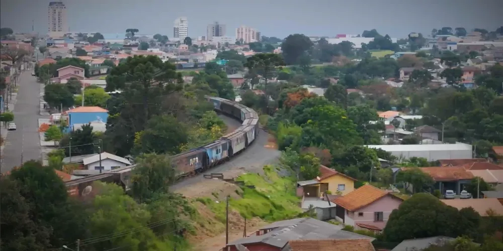 Atualmente, a cidade lida com problemas causados pela passagem das ferrovias pela áreas centrais