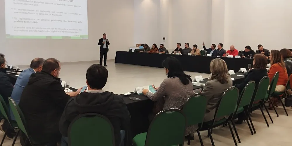 Reunião aconteceu na sede da Acipg