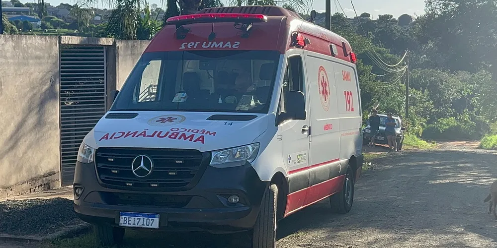 Equipes do Corpo de Bombeiros e do SAMU foram acionados e prestaram os primeiros socorros
