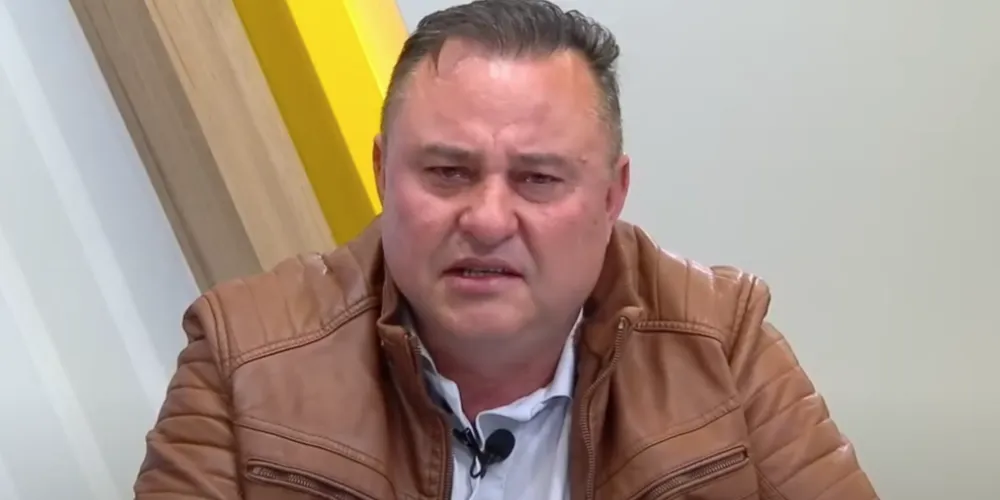 Ao final da entrevista, Sassá se emocionou e pediu perdão para a audiência