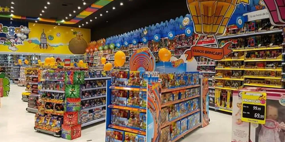 Loja de brinquedos foi anunciada pelo Plaza Campos Gerais, em Ponta Grossa.