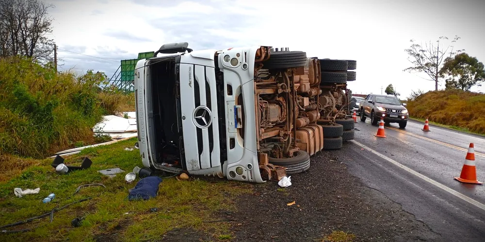 Veículo tem placas de São Domingos do Sul, do Rio Grande do Sul