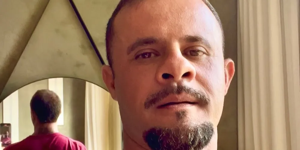 Durante festa do Arraiá da PM, parlamentar entrou no clima e foi levado para a cadeia