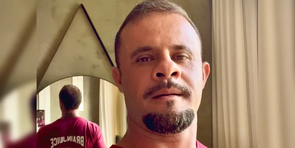 Durante festa do Arraiá da PM, parlamentar entrou no clima e foi levado para a cadeia