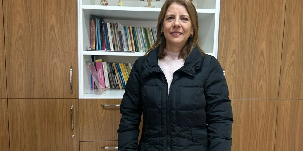 Ana Cláudia, Assistente social