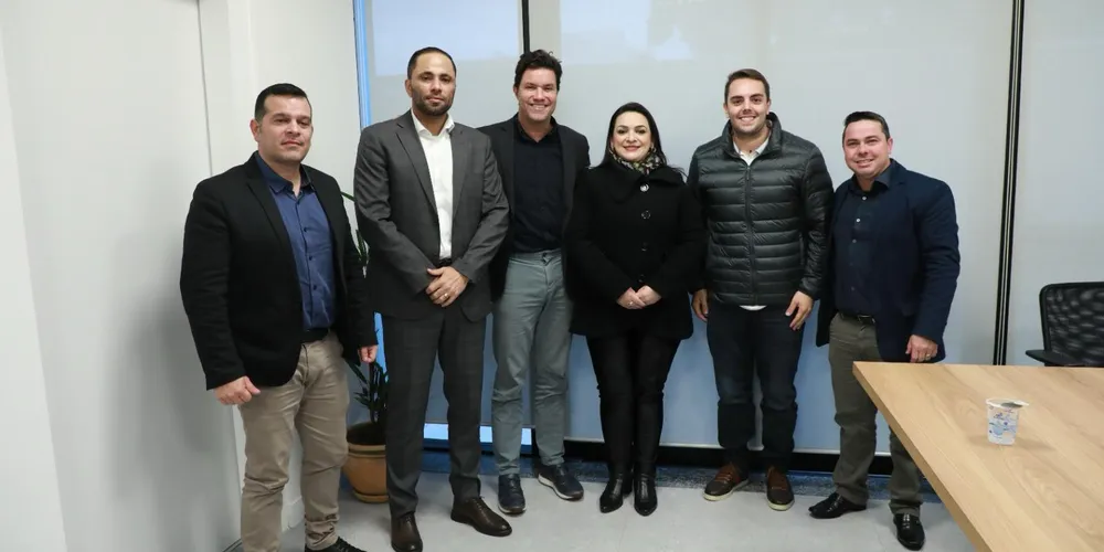 Cabo Cleverson, Do Carmo, Guto Silva, Elisangela Pedroso, Felipe Francischini e Eclaiton Bueno estiveram reunidos