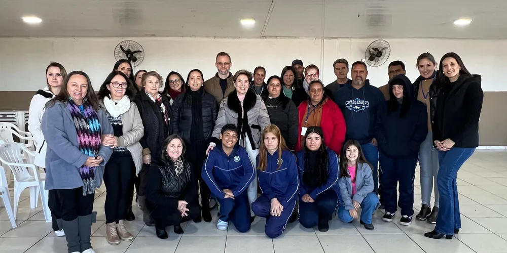 Prefeita Elizabeth Schmidt participou da avaliação do projeto