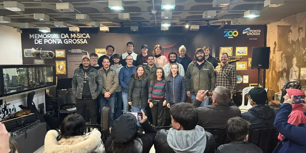 Apresentação foi recebida com entusiasmo pela plateia presente