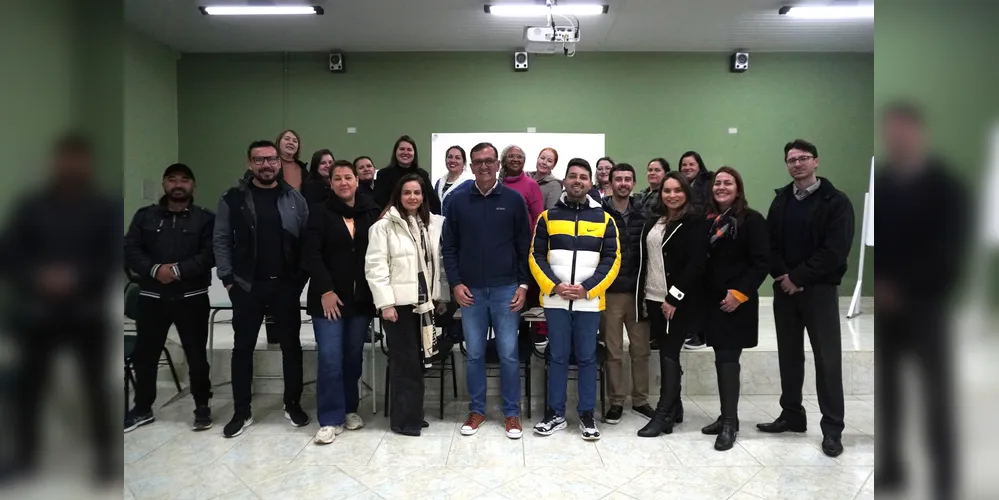 A decisão foi tomada após reunião realizada na Secretaria Municipal de Educação