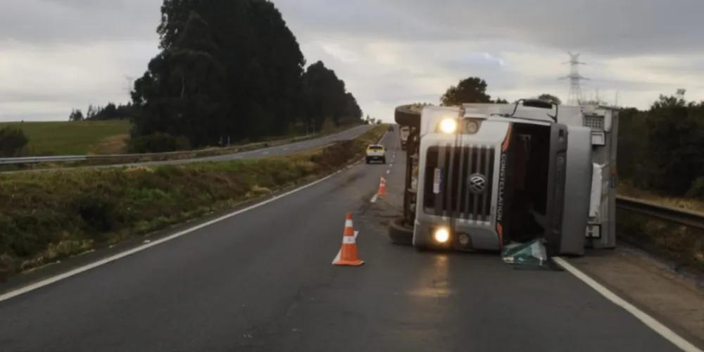 Condutor sofreu ferimentos leves