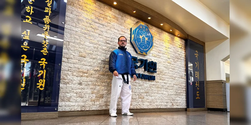 No Paraná, Machado é um dos poucos profissionais a atingiram o título de Grão-Mestre