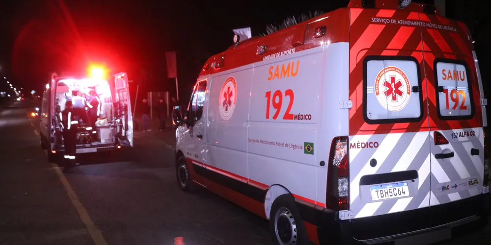 Acidente aconteceu na noite dessa quarta-feira, na avenida Euzébio de Queiroz