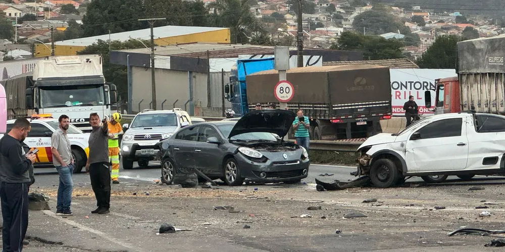 Carreta dispara de oficina e provoca grave acidente em rodovia de PG