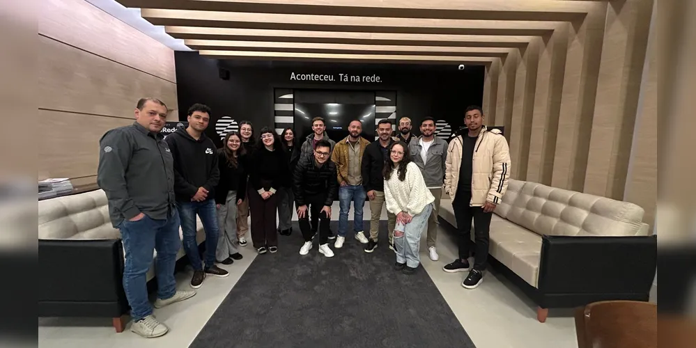 Equipe visitou sede do Grupo aRede