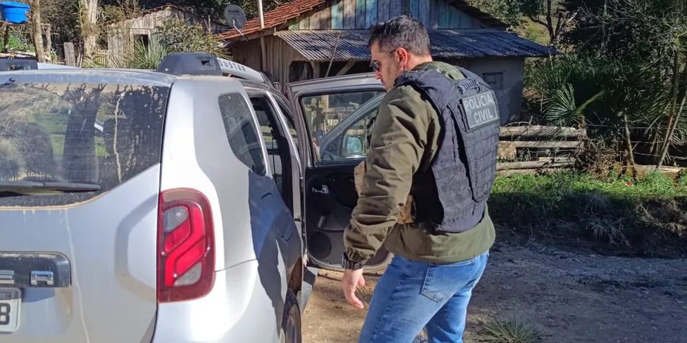 O autor estava foragido há seis anos, e sua prisão decorreu de mandado para cumprimento de pena