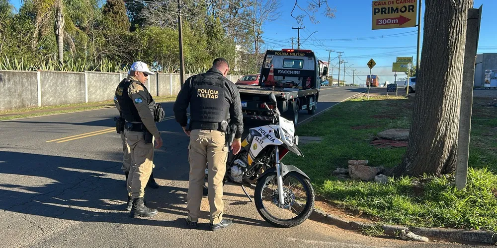 Equipe da PM-ROCAM realizava ação no bairro Uvaranas no momento do acidente
