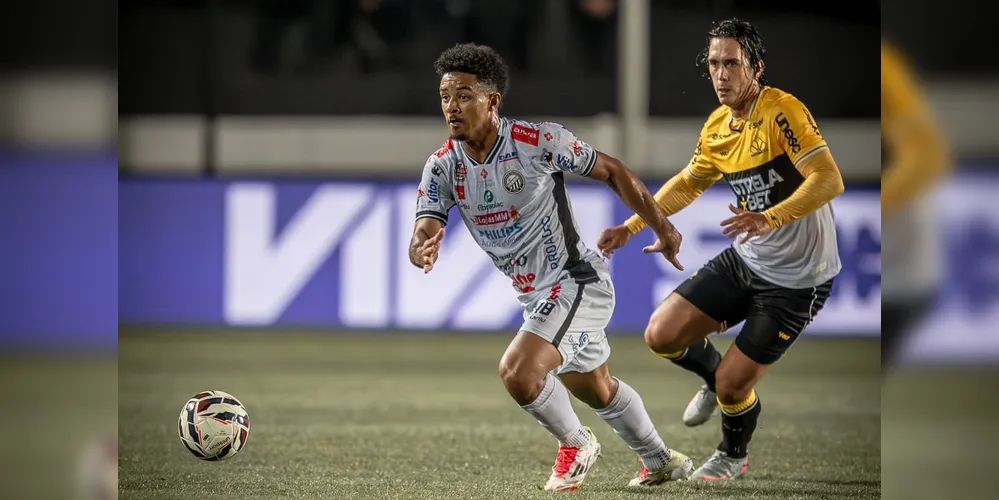 Gabriel de Souza em ação contra o Criciúma