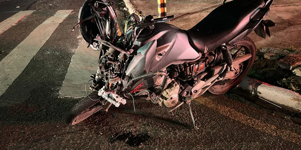 O motociclista de 30 anos, bateu a cabeça, foi socorrido e levado para a UPA Uvaranas