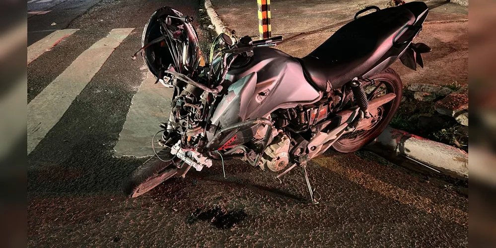 O motociclista de 30 anos, bateu a cabeça, foi socorrido e levado para a UPA Uvaranas