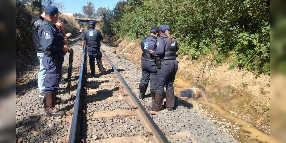 Polícia Científica afirma que corpo sofreu múltiplas fraturas.