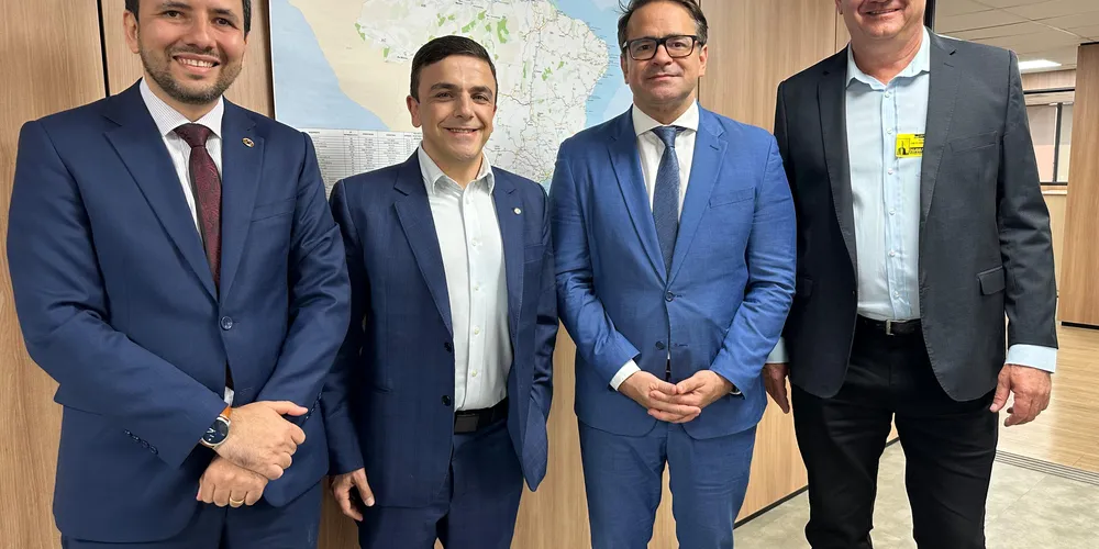 Hélio Roberto, Aliel Machado, Leonardo César Ribeiro e Juca Sloboda estiveram reunidos em Brasília