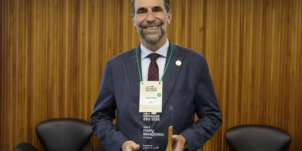 O diretor-geral brasileiro Enio Verri participou das celebrações