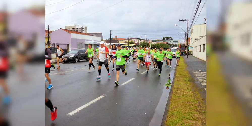 A premiação contempla os três primeiros colocados gerais nos percursos de 5 km e 10 km